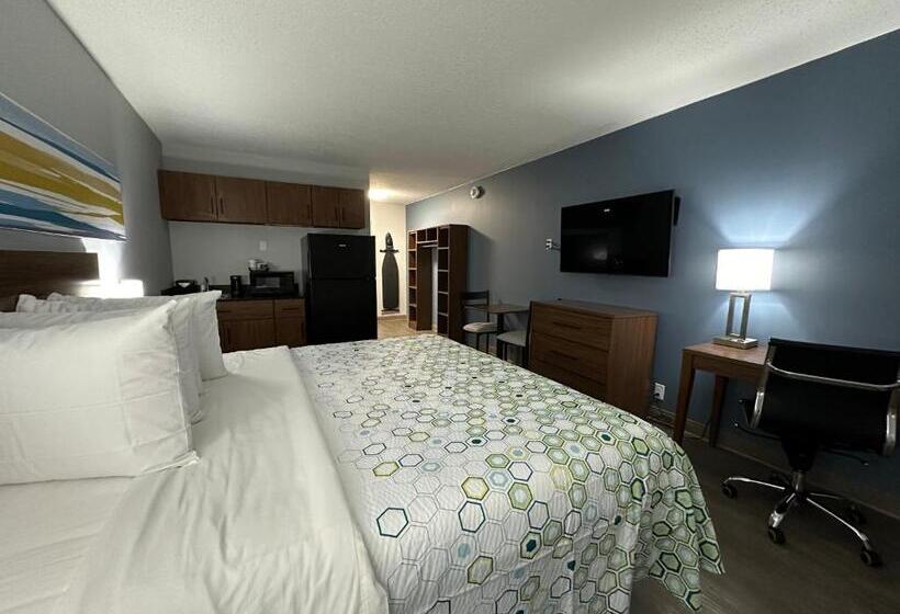 ホテル Hometowne Studios By Red Roof & Conference Center Cortland