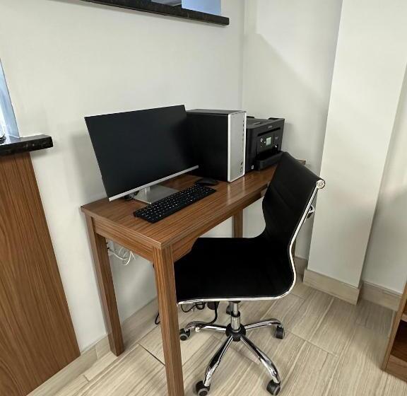 ホテル Hometowne Studios By Red Roof & Conference Center Cortland