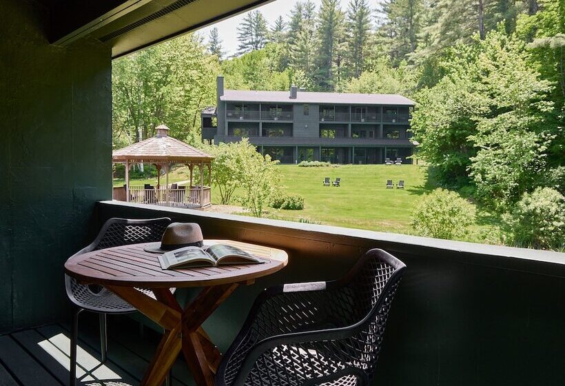 استراحتگاه Bluebird Cady Hill Lodge