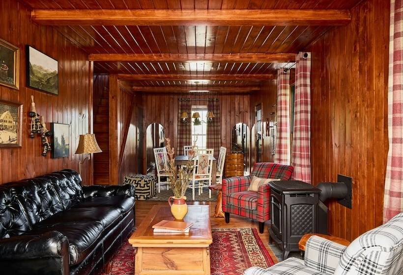 استراحتگاه Bluebird Cady Hill Lodge