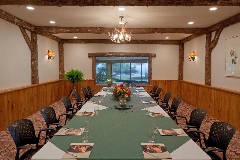 منتجع Crowne Plaza Lake Placid, An Ihg