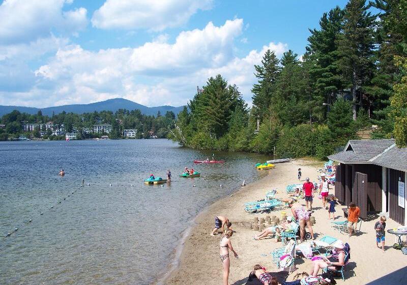 منتجع Crowne Plaza Lake Placid, An Ihg