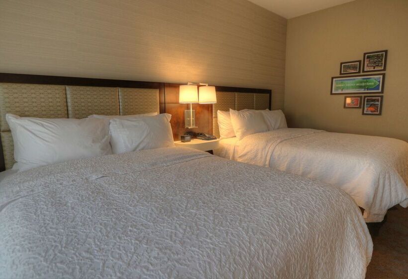 אתר נופש Hampton Inn Gatlinburg Historic Nature Trail