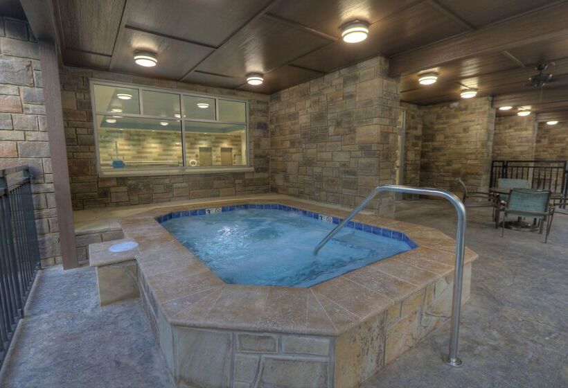 אתר נופש Hampton Inn Gatlinburg Historic Nature Trail