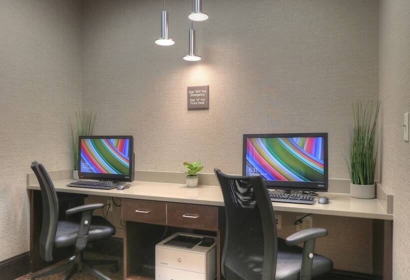 אתר נופש Hampton Inn Gatlinburg Historic Nature Trail