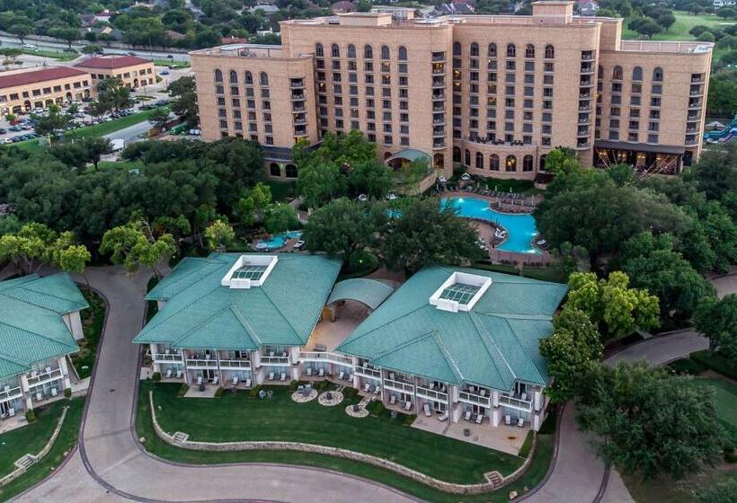 استراحتگاه The Ritz Carlton Dallas, Las Colinas