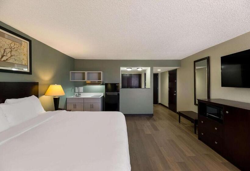 Clarion Hotel San Angelo Near Convention Center