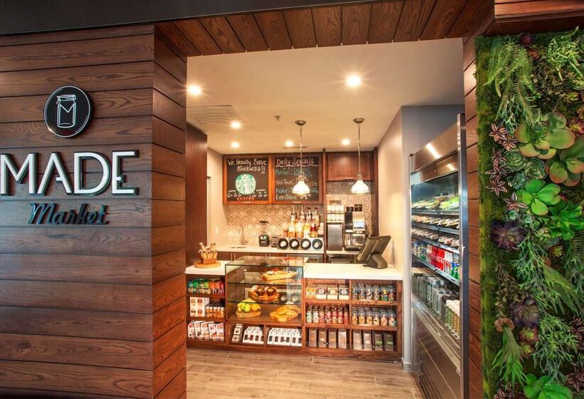 Doubletree Resort By Hilton Hollywood Beach