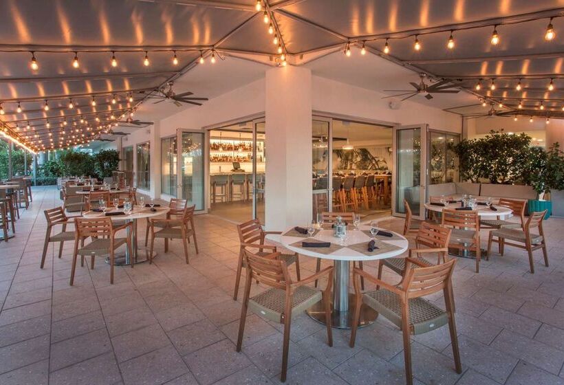 Doubletree Resort By Hilton Hollywood Beach