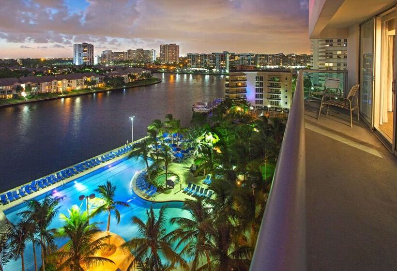 Doubletree Resort By Hilton Hollywood Beach