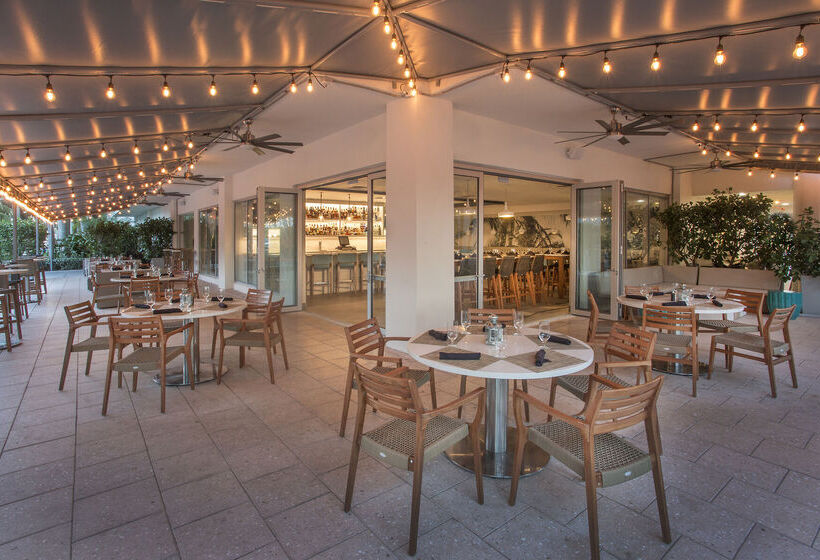 Doubletree Resort By Hilton Hollywood Beach