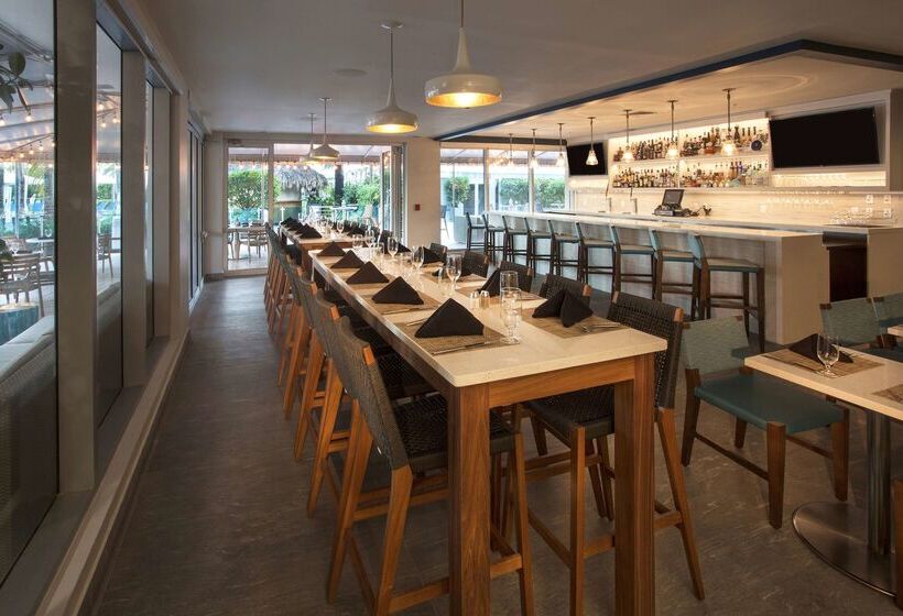 Doubletree Resort By Hilton Hollywood Beach