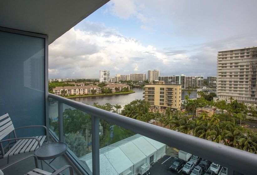 Doubletree Resort By Hilton Hollywood Beach