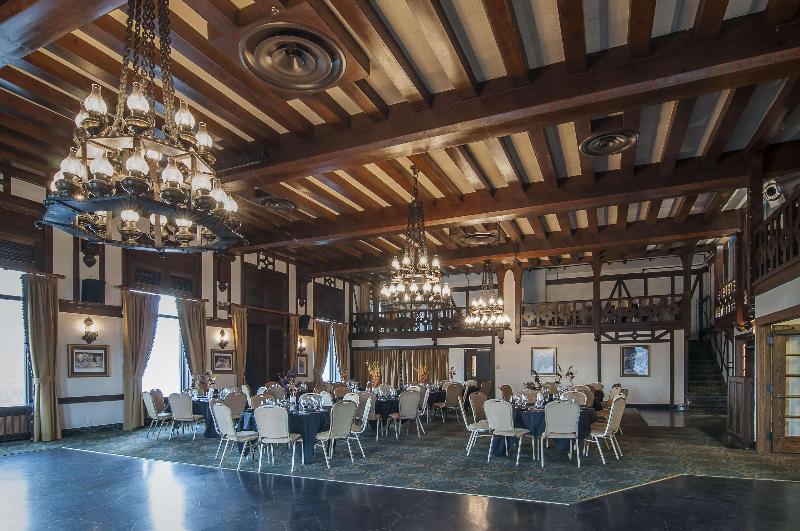 בית מלון כפרי Alex Johnson Rapid City Curio Collection By Hilton