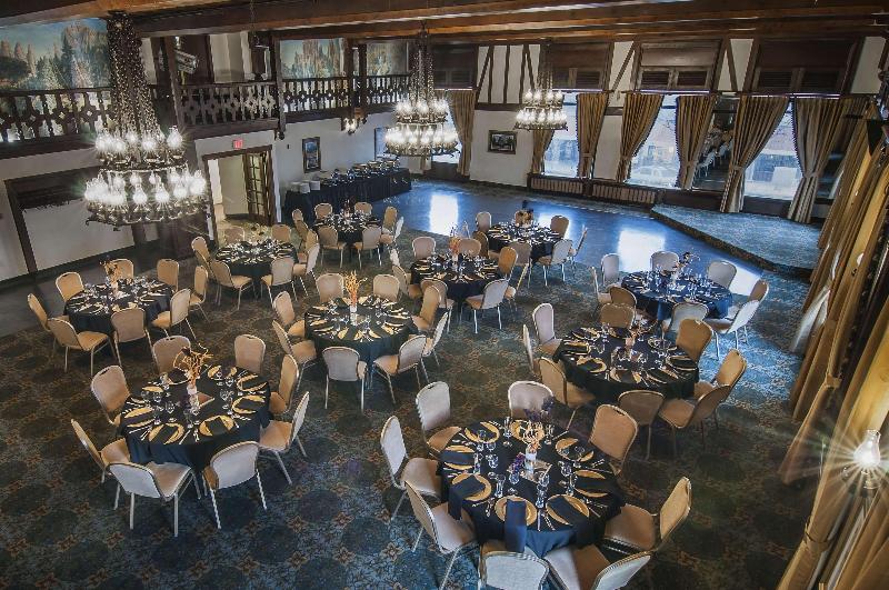 בית מלון כפרי Alex Johnson Rapid City Curio Collection By Hilton