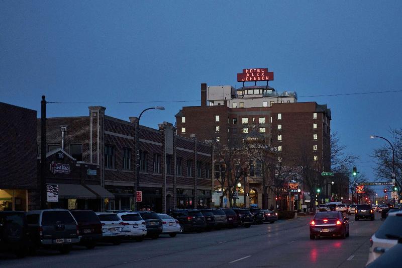 בית מלון כפרי Alex Johnson Rapid City Curio Collection By Hilton