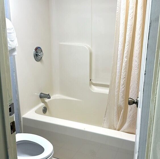 فندق Travelodge By Wyndham Salisbury Md