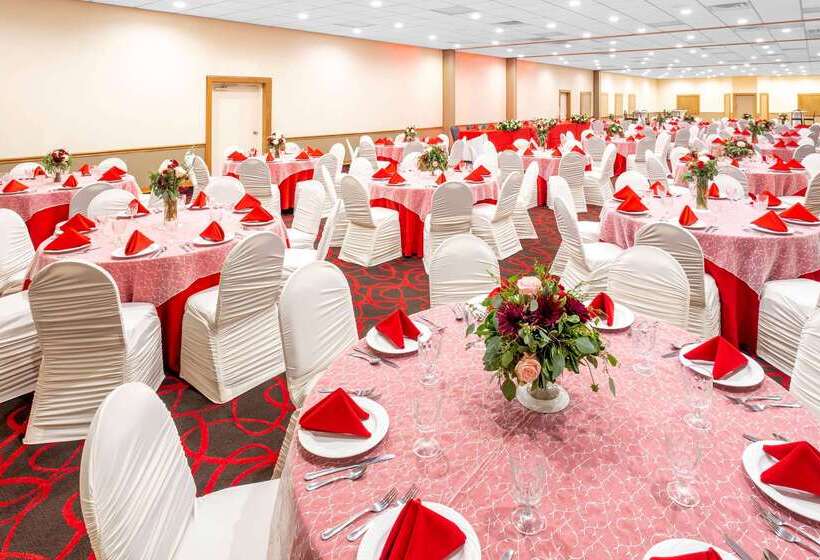 فندق Americinn By Wyndham Janesville