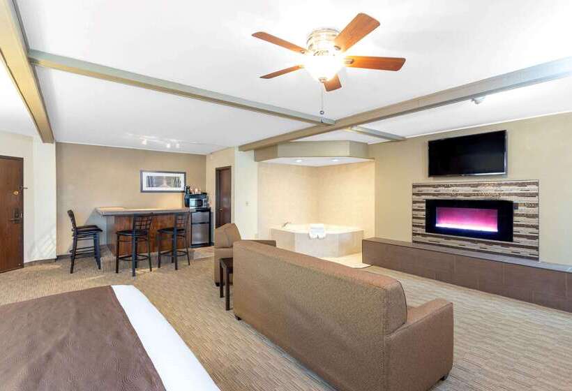 فندق Americinn By Wyndham Janesville