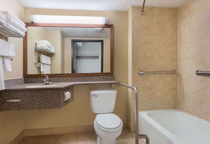 فندق Americinn By Wyndham Janesville