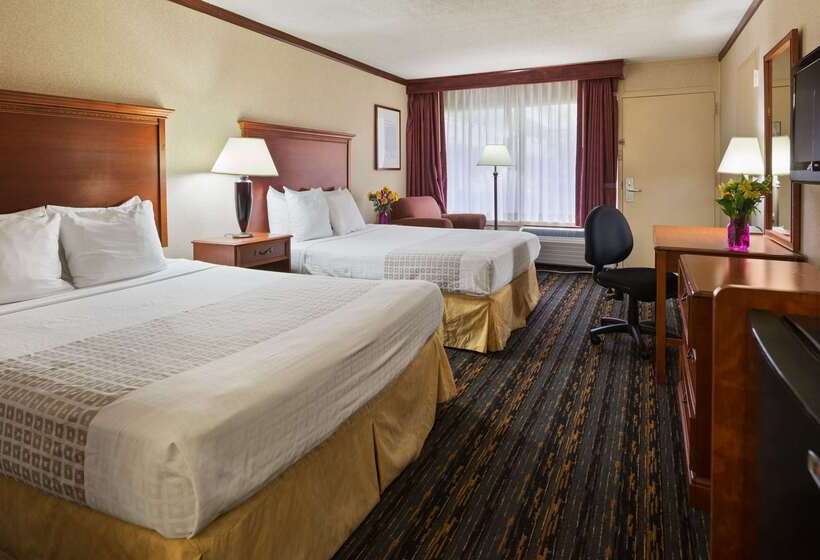 בית מלון כפרי Best Western Fairfax City