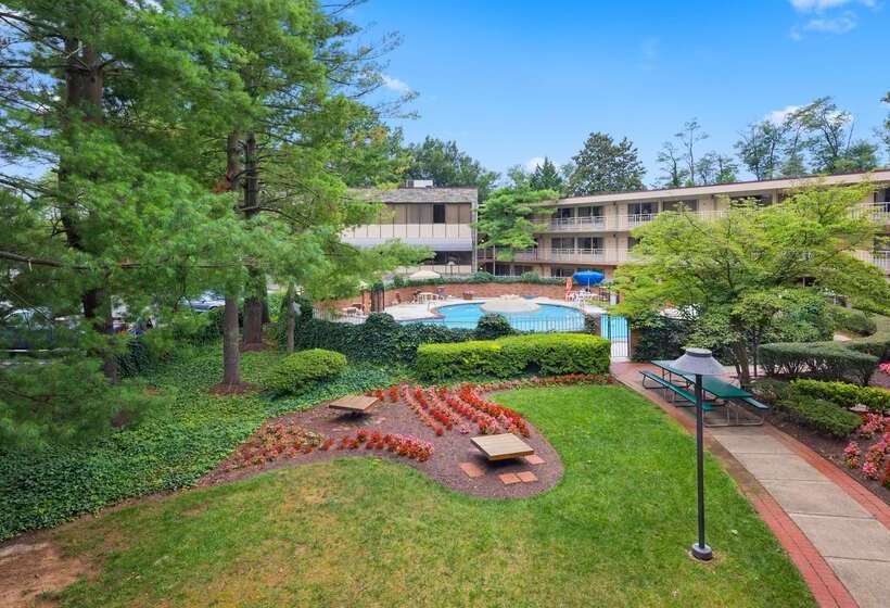 בית מלון כפרי Best Western Fairfax City