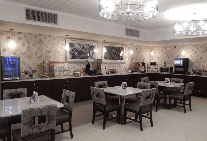 فندق Best Western Plus Bradford Inn