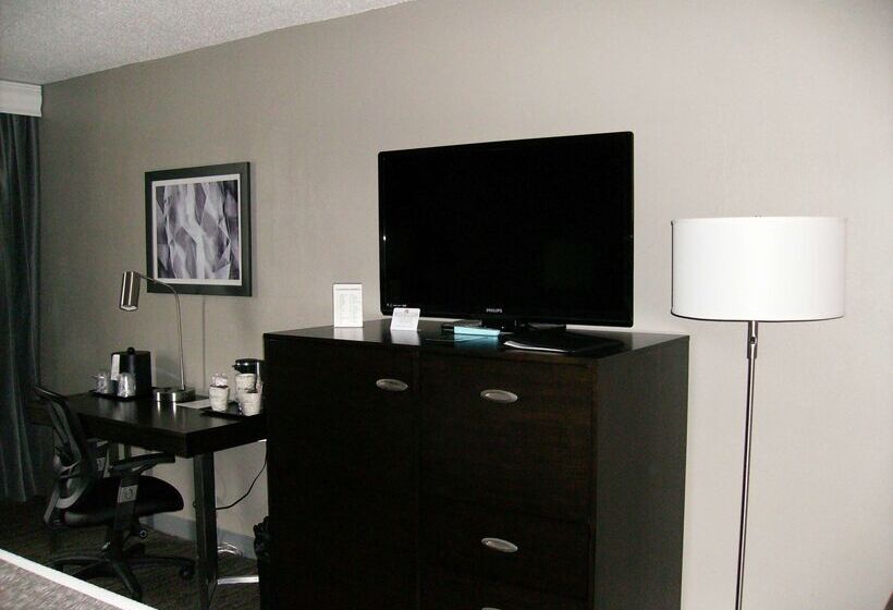 فندق Best Western Plus Bradford Inn