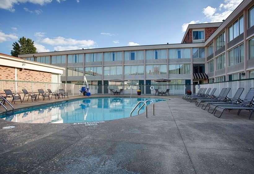 فندق Best Western Plus Bradford Inn