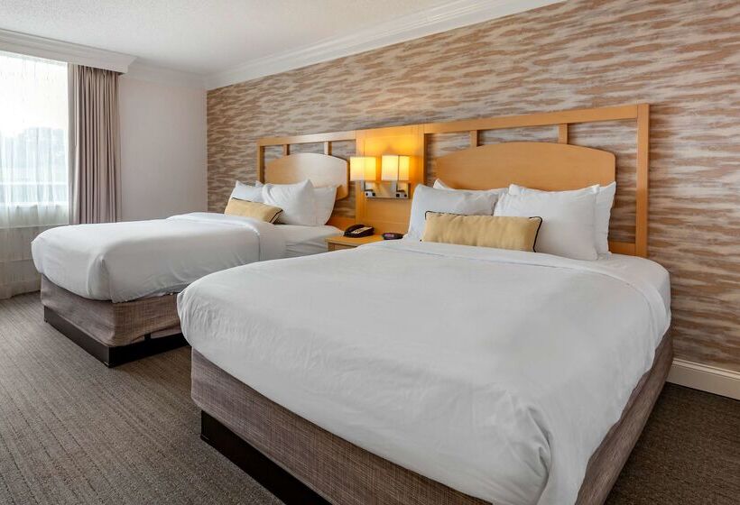 호텔 Best Western Plus University Inn