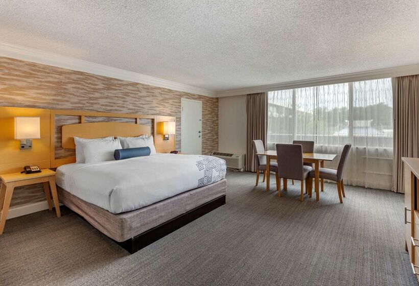 호텔 Best Western Plus University Inn