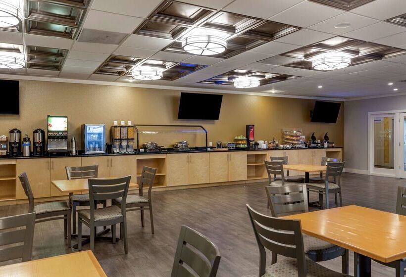 فندق Best Western Plus University Inn