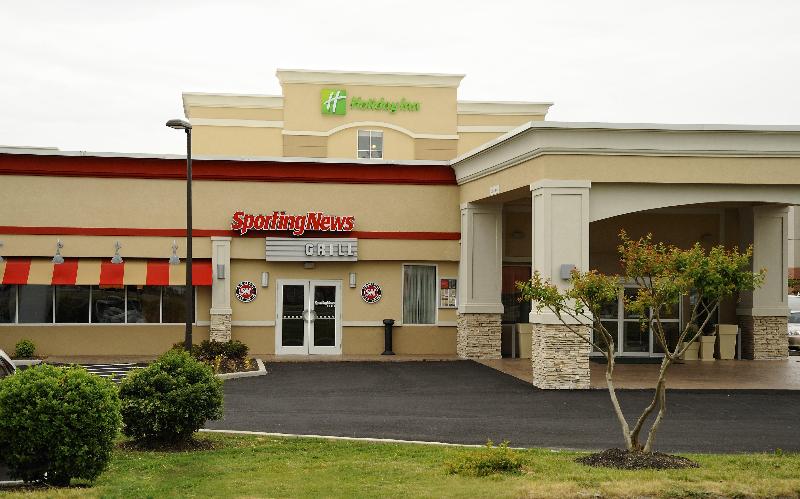 Отель Best Western Premier Richmond City Gateway