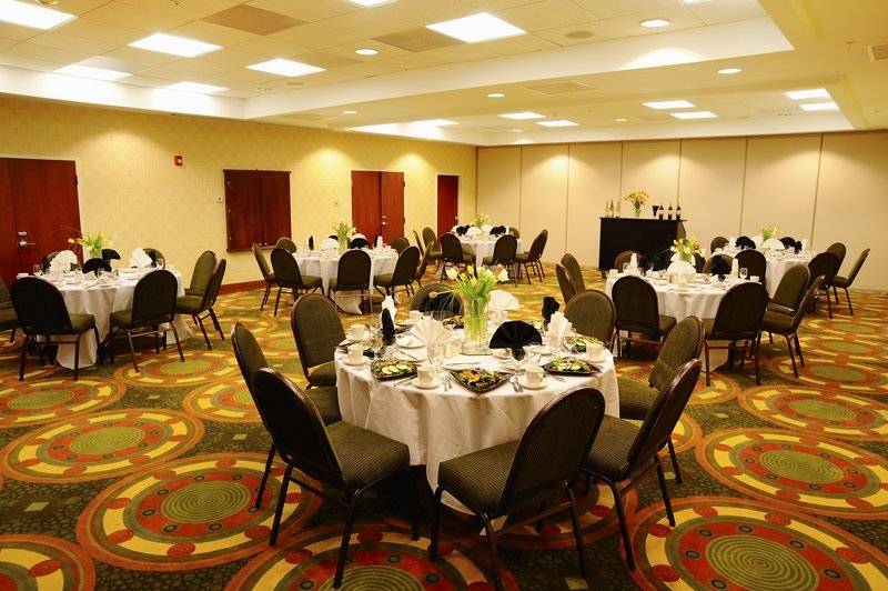 Отель Best Western Premier Richmond City Gateway