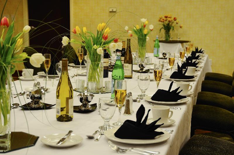 Отель Best Western Premier Richmond City Gateway