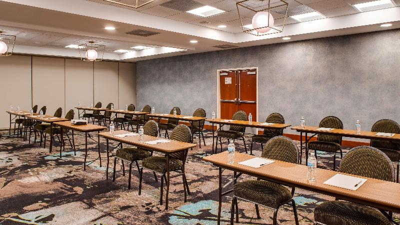 Отель Best Western Premier Richmond City Gateway