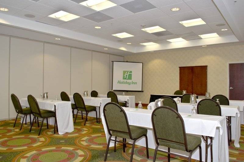 Отель Best Western Premier Richmond City Gateway