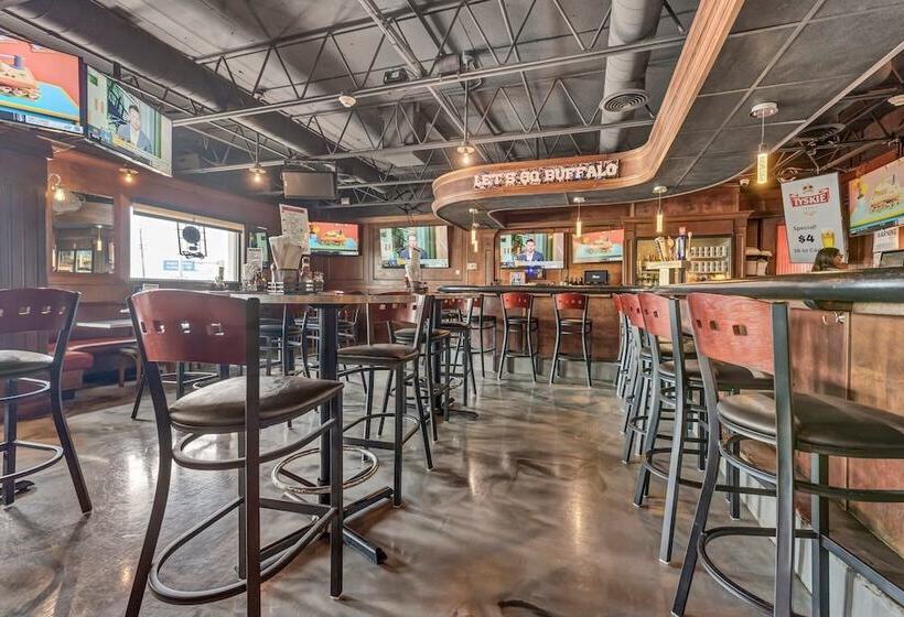 בית מלון כפרי Buffalo Airport