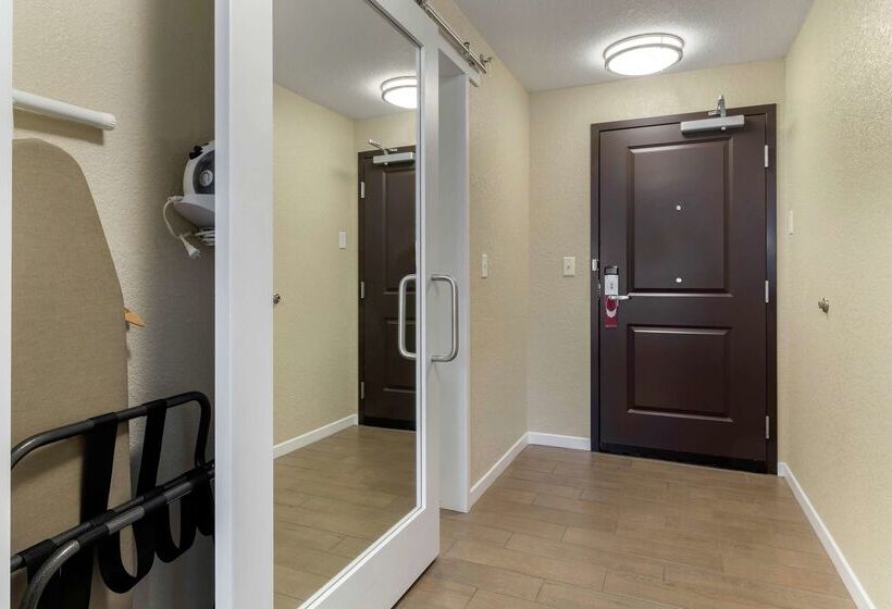 ホテル Hampton Inn Green Bay Downtown