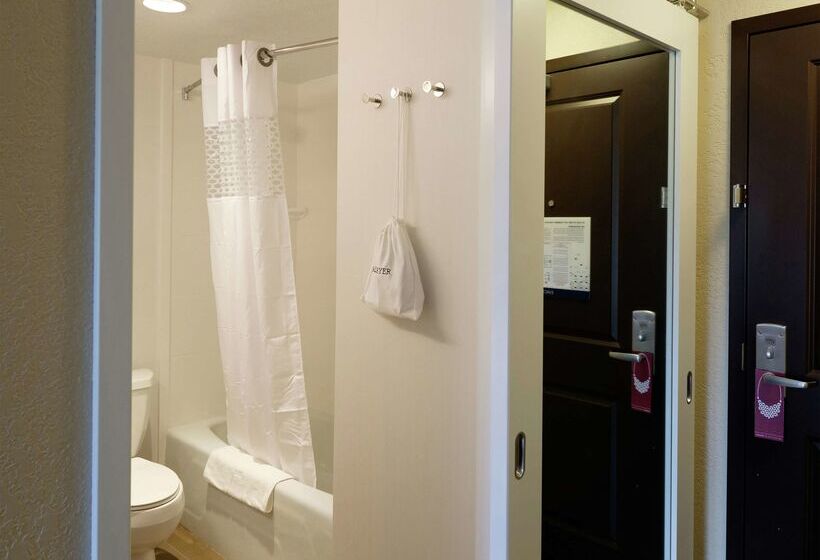 ホテル Hampton Inn Green Bay Downtown