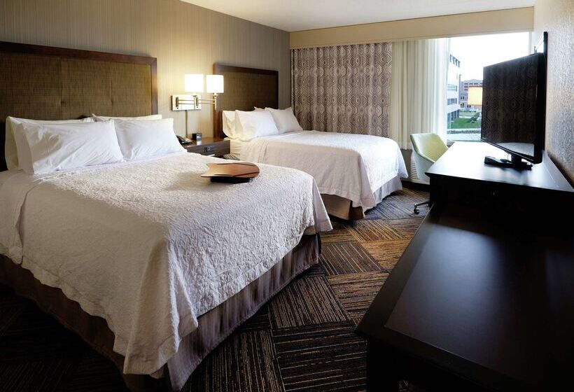 ホテル Hampton Inn Green Bay Downtown