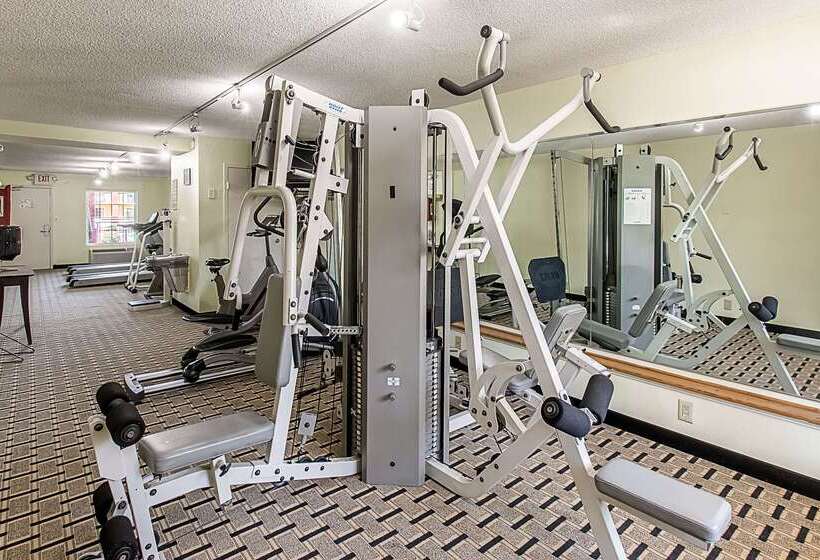 فندق Clarion Inn Columbia Airport