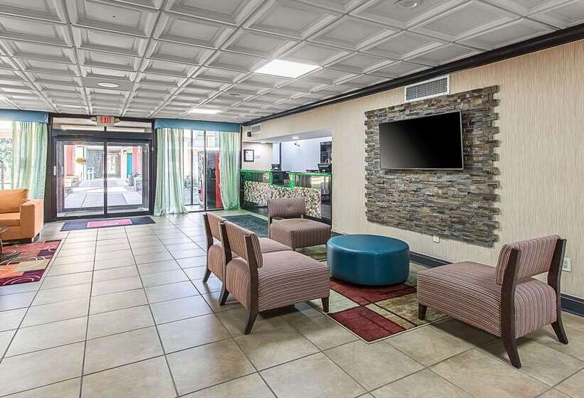 فندق Clarion Inn Columbia Airport