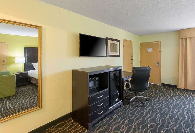 فندق Clarion Inn Columbia Airport