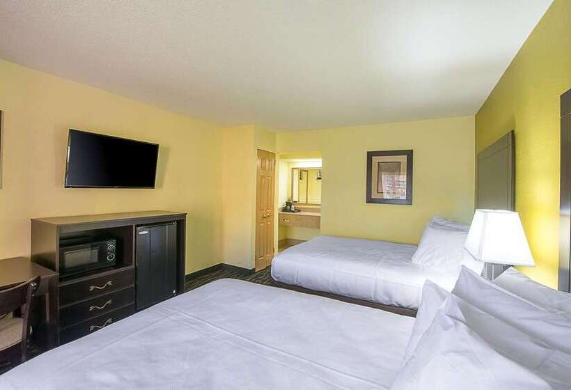 فندق Clarion Inn Columbia Airport