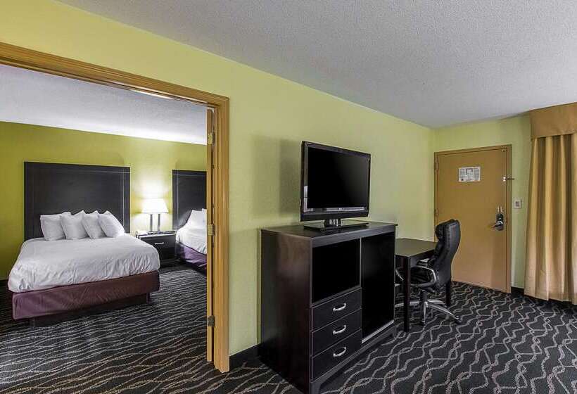 فندق Clarion Inn Columbia Airport