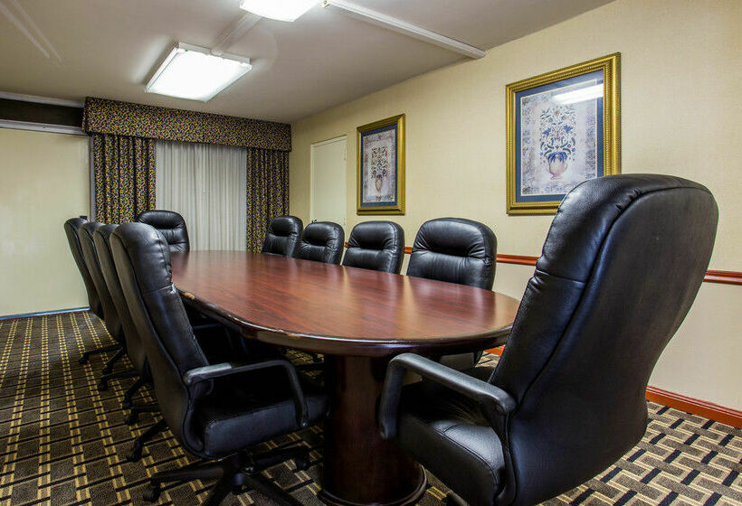 호텔 Clarion Modesto