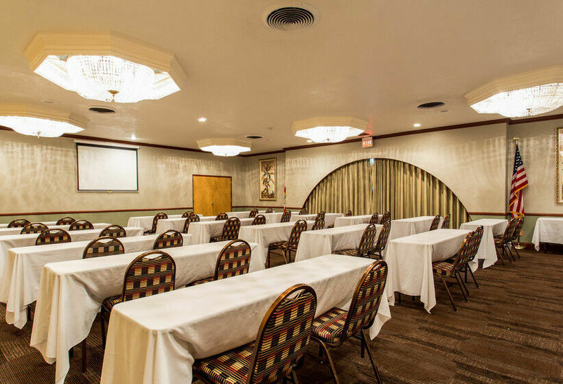 호텔 Clarion Modesto