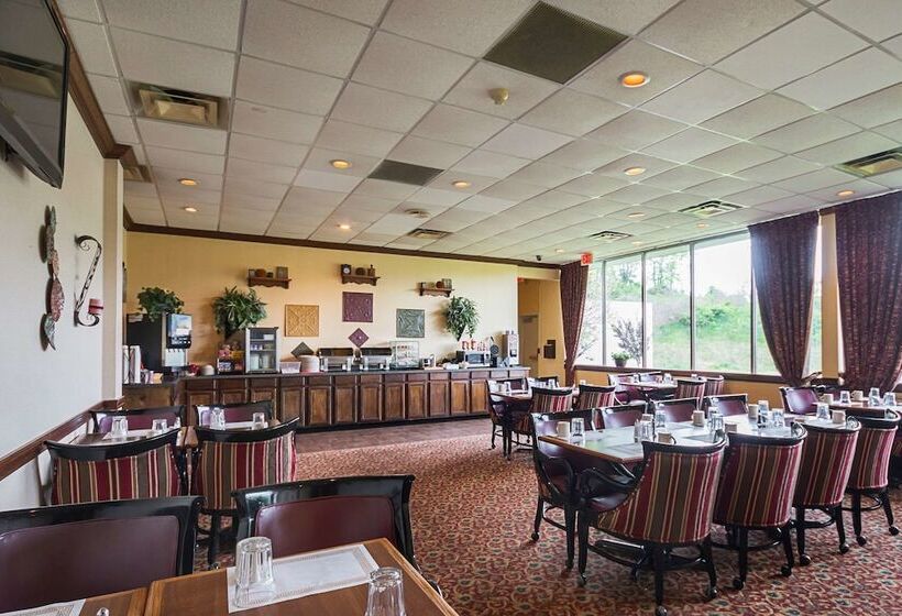 فندق Clarion Inn