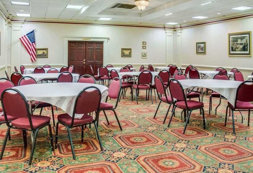 ホテル Clarion Inn